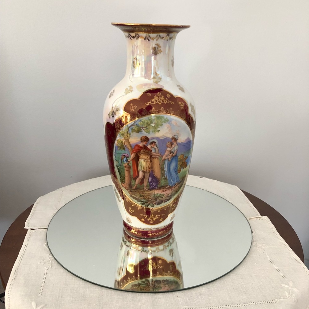 Victoria China, Czechoslovakia Vase